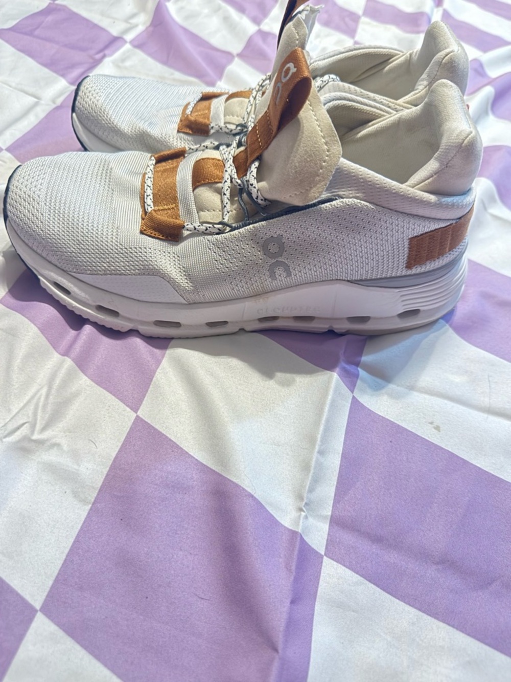 On Running White Sneakers with Tan Straps size 5.5 - Picture 3 of 11
